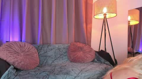 Lolly online show from May 27, 2:08 am