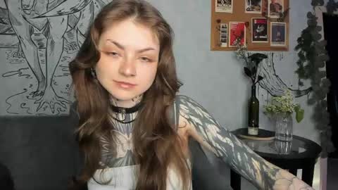 lostallice online show from May 13, 4:11 am