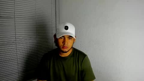louis_rueda online show from June 1, 4:58 am