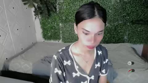 kimmy online show from June 12, 1:26 am