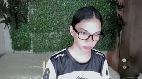 kimmy online show from June 19, 1:33 am