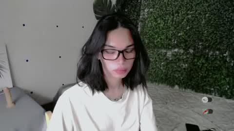 kimmy online show from June 20, 1:56 am
