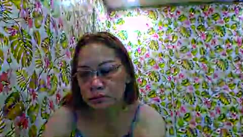 lovelyasiancutie online show from April 6, 10:00 pm