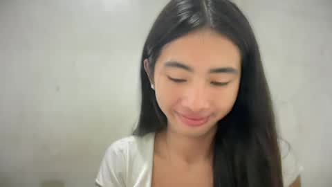 lovelyours_kishia online show from July 1, 9:07 am