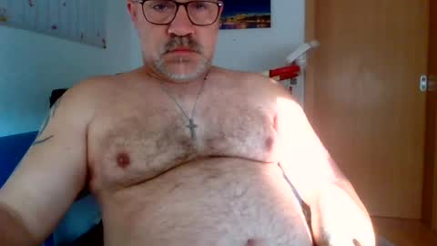 lover010983 online show from July 23, 5:38 am