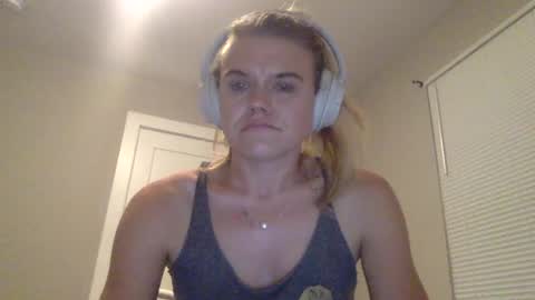lpbrat online show from August 7, 12:42 am
