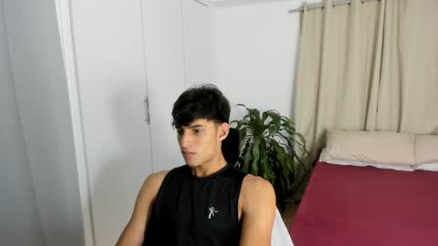 lucacosta19 online show from April 30, 8:14 pm