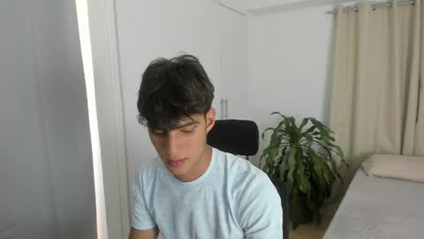 lucacosta19 online show from May 6, 9:10 pm