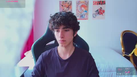 lucas_xo online show from July 4, 8:12 pm