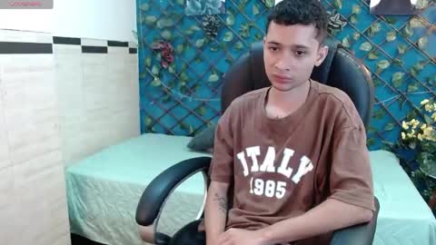 LucassSmith11 online show from May 18, 7:42 pm