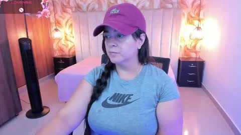 Lucia Vonne online show from May 25, 8:15 pm