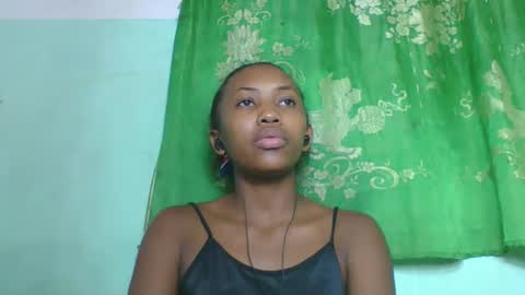 lucie196645 online show from April 26, 4:37 pm