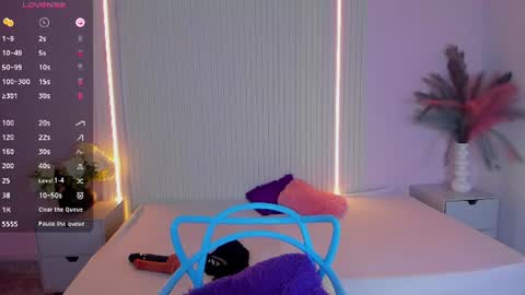 Lucy Wold online show from July 16, 9:29 pm