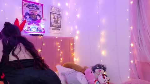 LUCYY FROM HOME  online show from August 2, 6:04 am