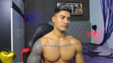 Luigi Independent model online show from June 30, 2:27 pm