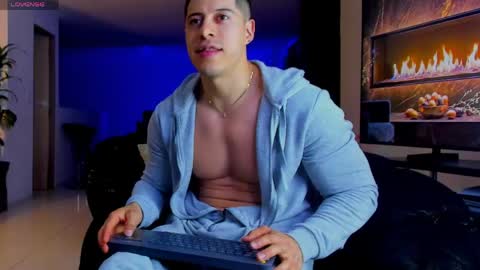 Lukas Green online show from May 9, 4:18 am