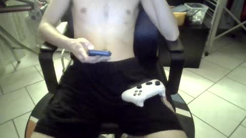 luluarsss online show from April 12, 10:03 pm