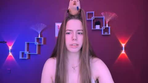 Sweet Lumi online show from May 12, 7:39 am