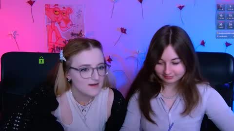 luna_berryy online show from May 23, 7:32 pm