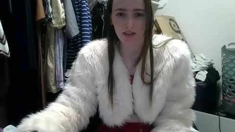 lunapixie2020 online show from May 24, 12:45 pm