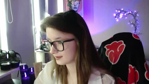 LunaXcherry online show from May 17, 11:08 am