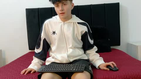 lunaydream online show from May 28, 11:52 am