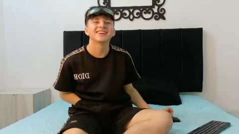 lunaydream online show from June 17, 12:10 pm