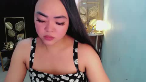 Trina online show from May 8, 3:01 am