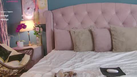 Luviahh  online show from May 28, 11:08 am