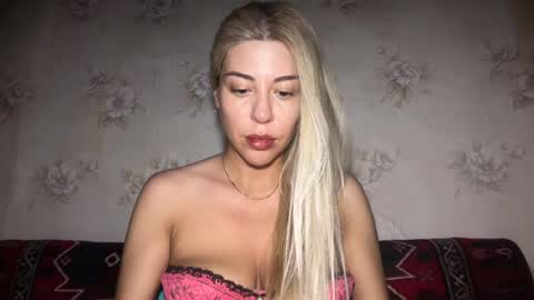 LuxSonyaStar online show from August 2, 7:59 pm