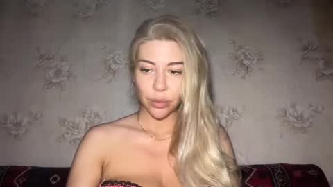 LuxSonyaStar online show from July 7, 8:57 pm