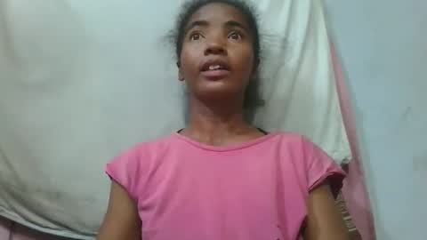 lydie856696 online show from May 18, 4:07 am