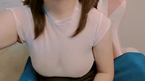 lylikixi online show from June 24, 3:35 am