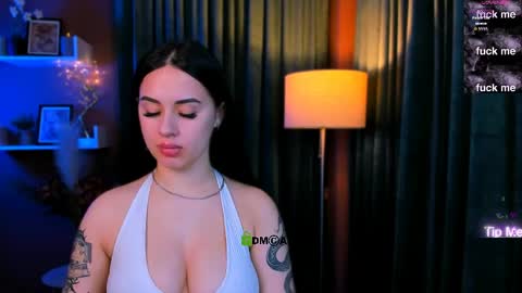 lyra donna online show from May 29, 6:50 pm