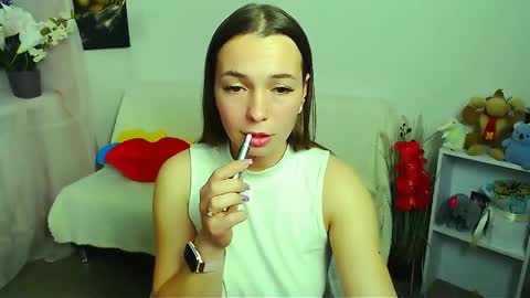 Vikki online show from May 14, 5:22 pm