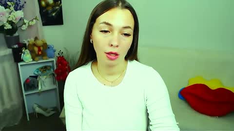 Vikki online show from May 23, 2:24 pm