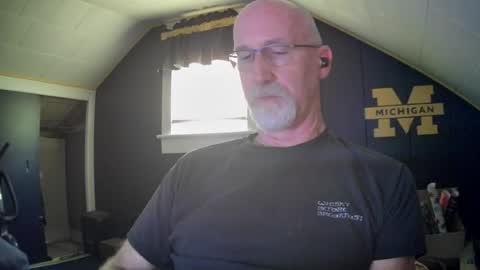 mac8181 online show from July 4, 10:41 am