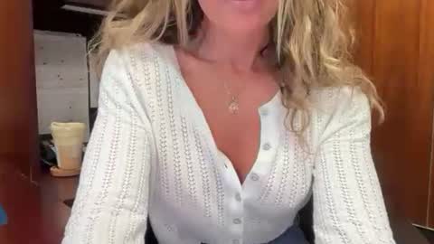 Madame Andi online show from May 22, 12:12 pm