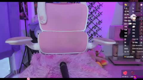 Maddy Foox online show from May 23, 11:01 pm