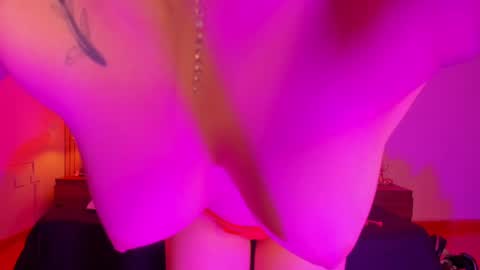  BELLA  online show from May 30, 2:10 am