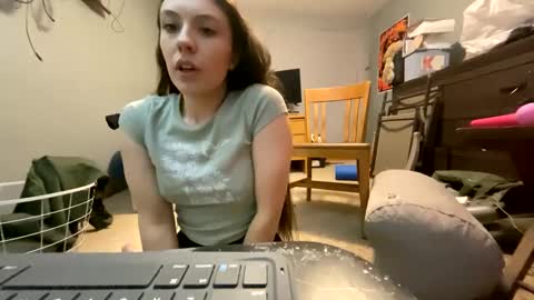 MayUjoin29 online show from January 24, 8:02 am