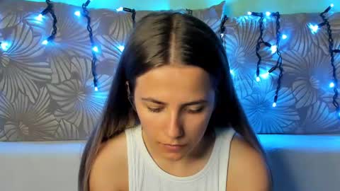 Maggie online show from August 9, 3:56 am