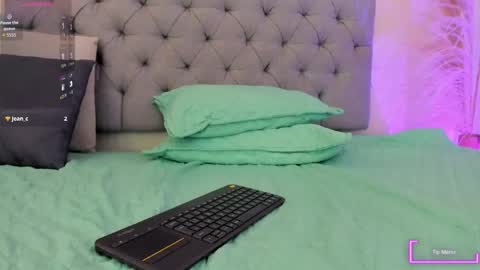 maite_smith69 online show from May 10, 12:55 pm