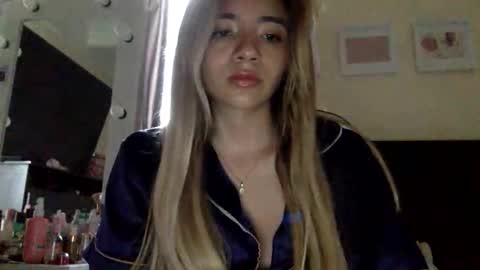 majo_gomezz online show from April 23, 10:22 pm