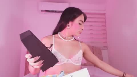 malaia thompson  online show from June 10, 12:15 pm