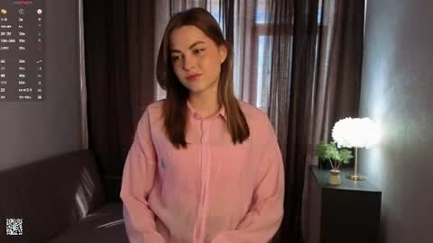 Mia online show from June 18, 4:07 am