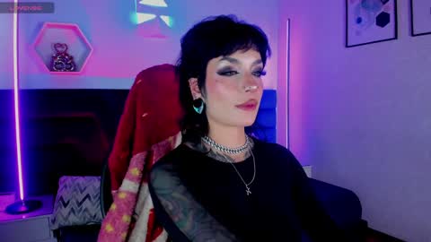   online show from May 7, 8:37 pm