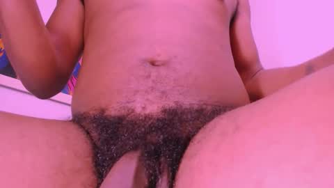 juan camilo online show from May 22, 3:13 am