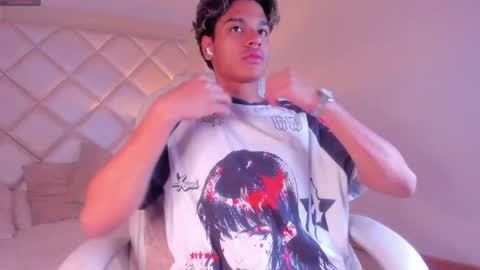 marco_deluxe online show from June 2, 11:45 am