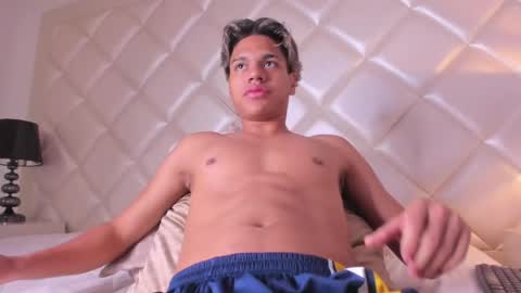 marco_deluxe online show from April 24, 12:40 pm